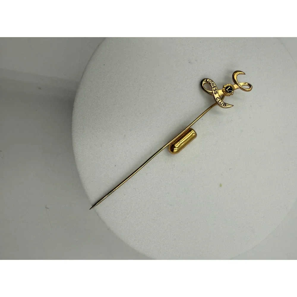 Vintage Lions Club International‎ Lioness Club Gold Tone Stick Pin Lapel Hat Pin